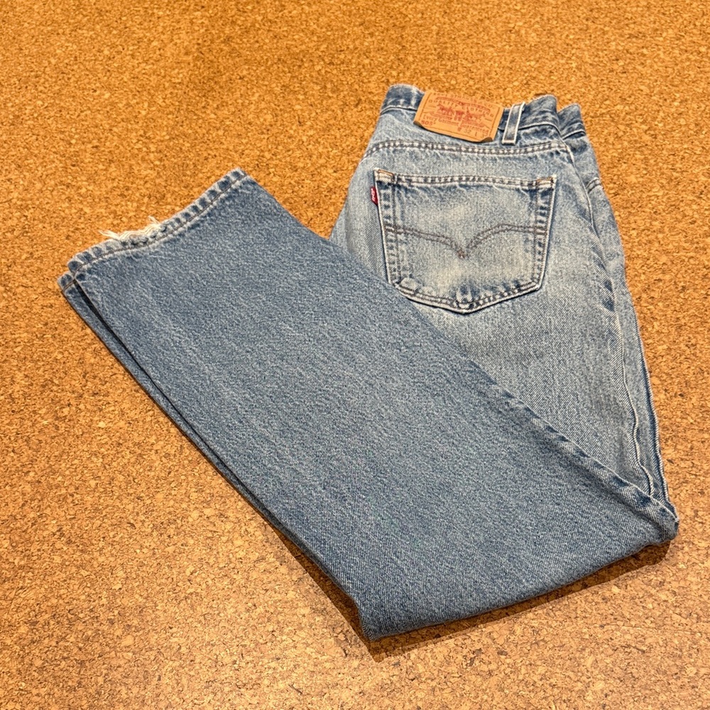 Vintage 505 Levi's Medium Light Blue Straight Jeans